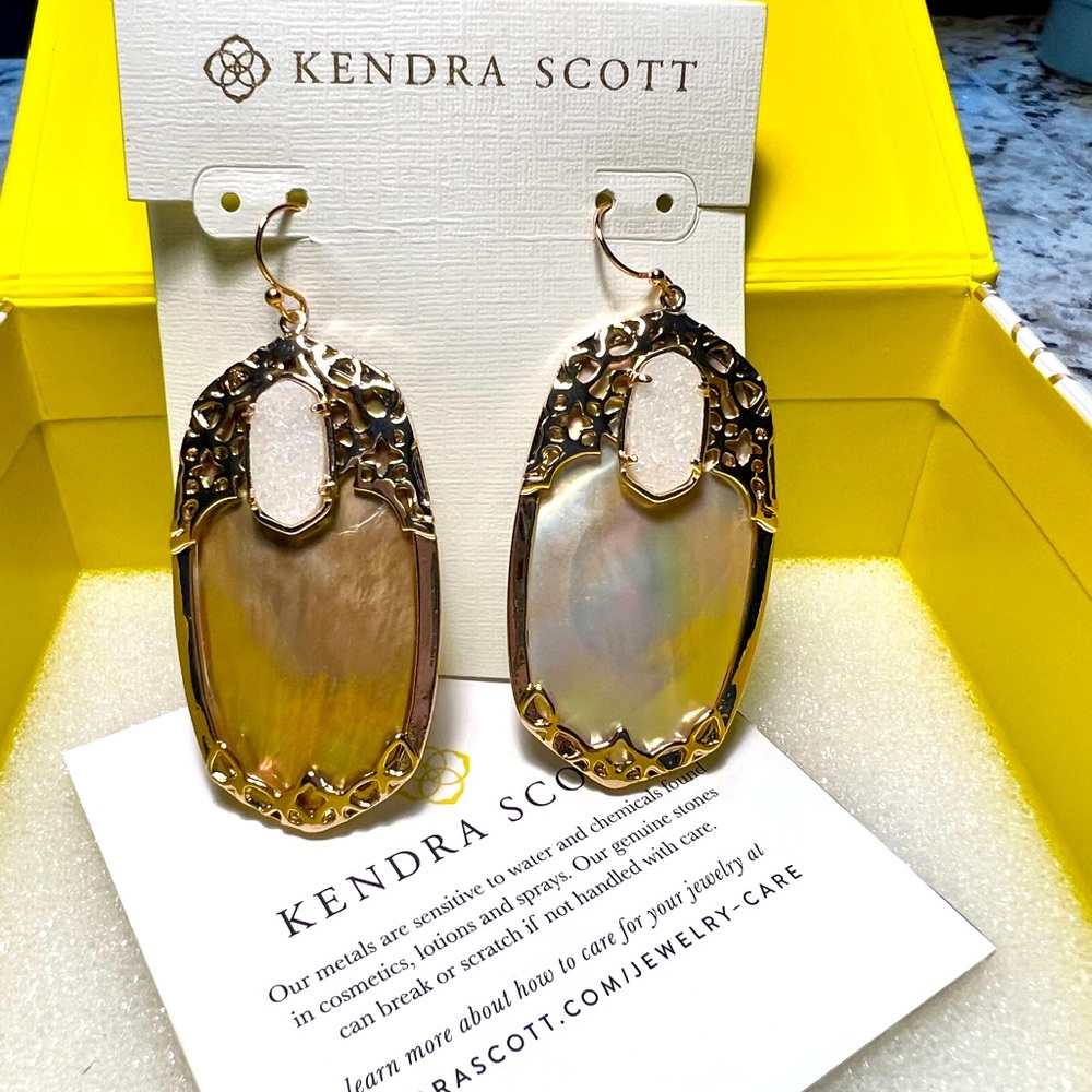 NWT Kendra Scott Deva Earrings Rose Gold Brown Pearl & Iridescent Drusy So RARE! - Picture 8 of 12